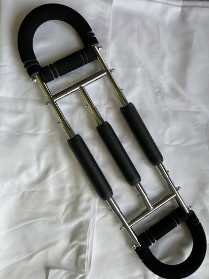 U-shaped pull-up bar